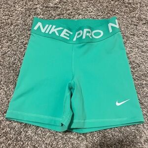nike pros